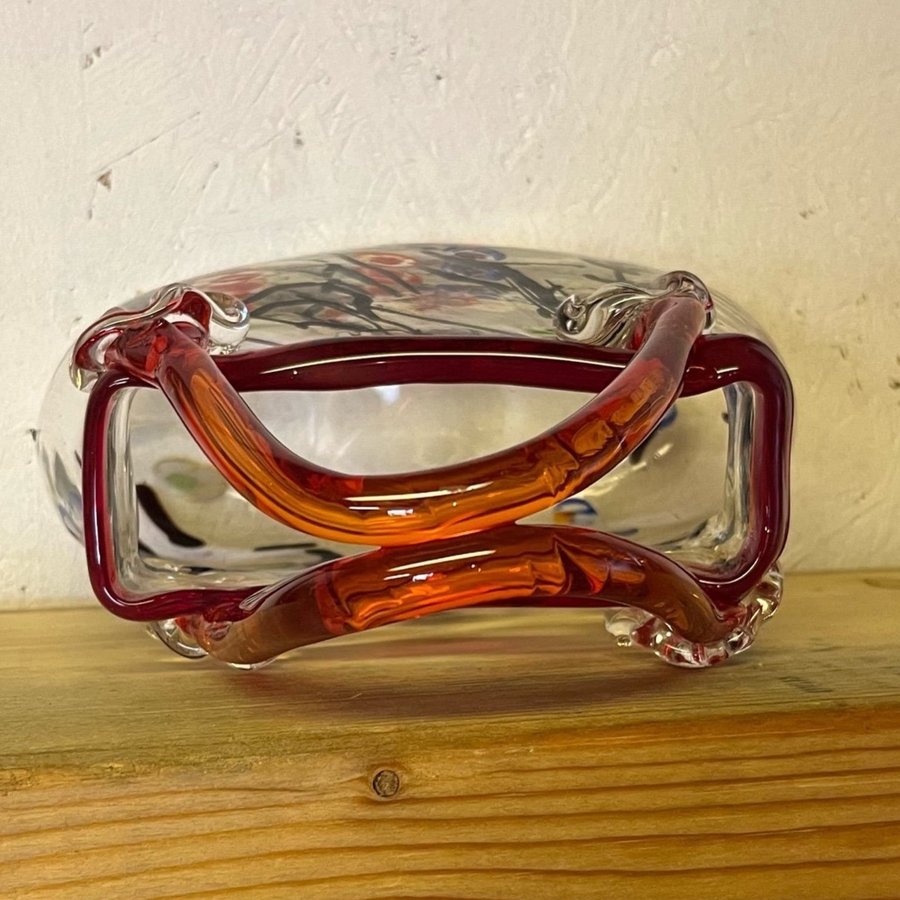 Magnifik handblåst/-tillverkad handväska i glas millefiori troligen Murano