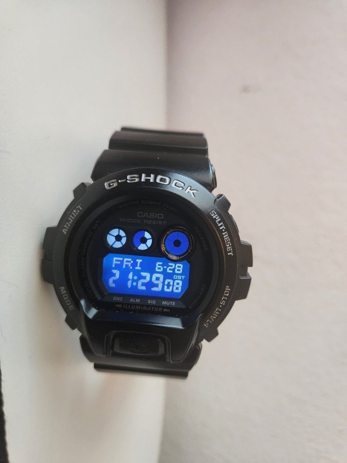 Casio G-Shock DW-6900