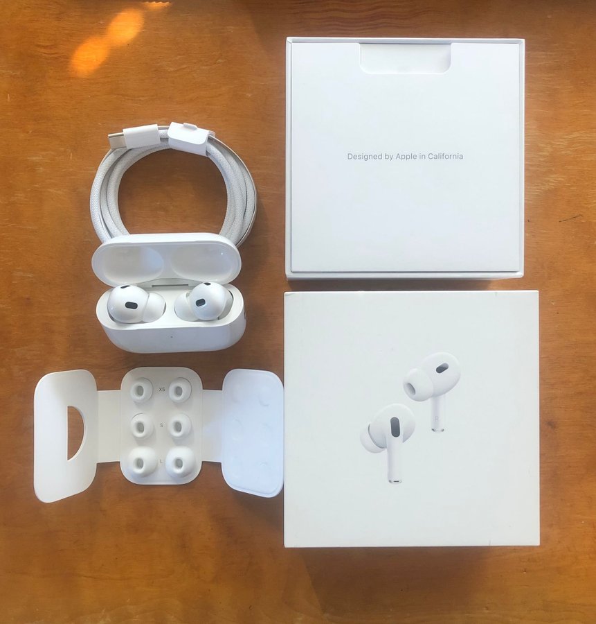 Apple AirPods Pro 2nd Gen