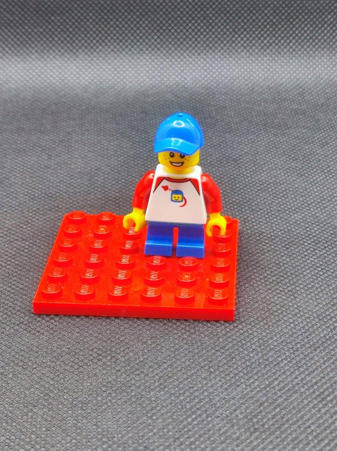 LEGO Minifigur Town: twn302 Boy - Classic Space Shirt with Red Sleeves