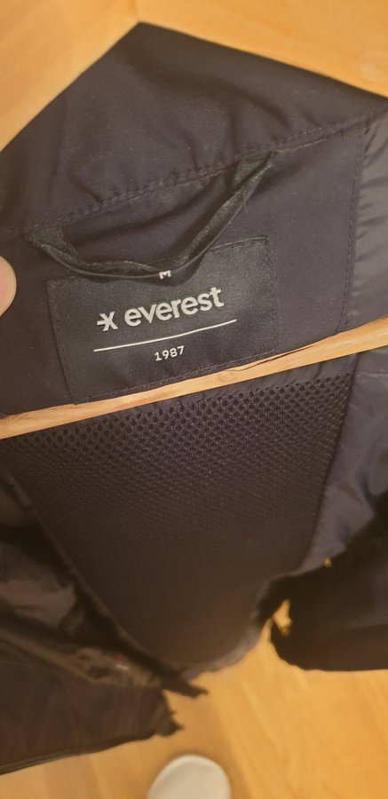 X Everest blå och svart jacka, storlek M