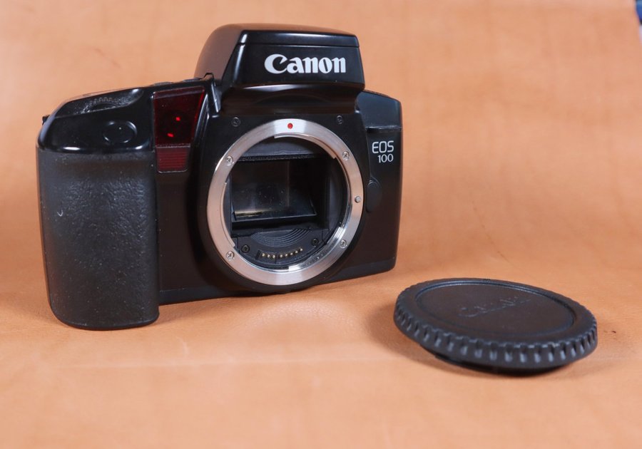 Canon EOS 100 kamerahus