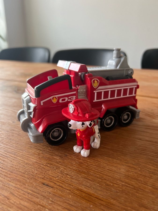 Brandbil med Marshall från Paw Patrol