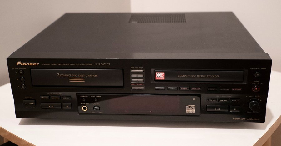 Pioneer PDR-W739 Compact Disc Recorder/Changer (1999)