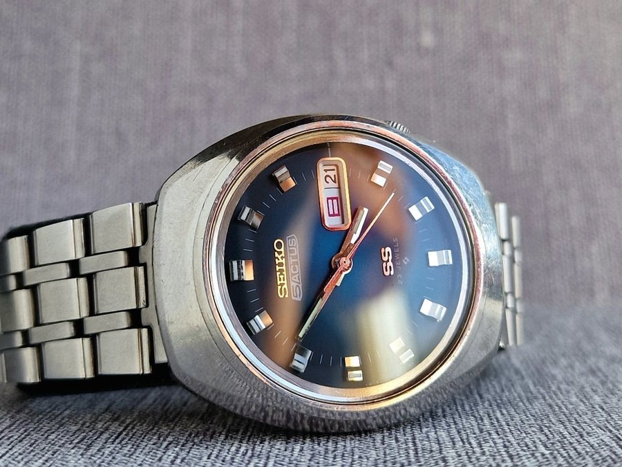 Seiko 5 Actus SS 6106 - Automatiskt herrur från Maj 1973. Upplagd igen.