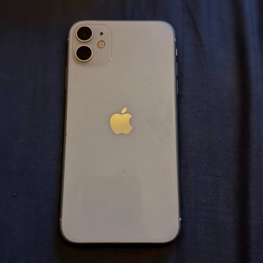 iPhone 11