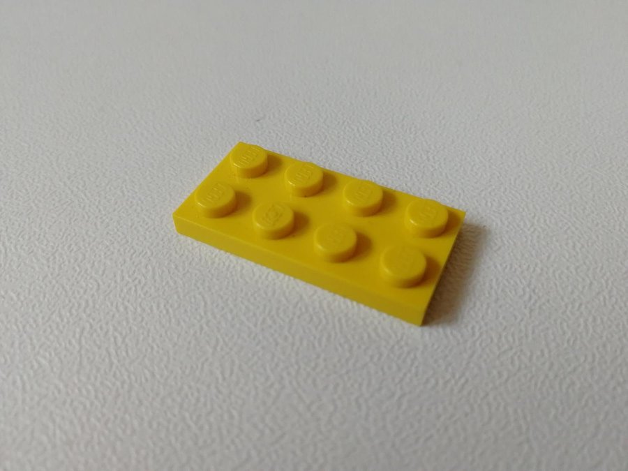 Lego - plate - platt - bas - 2x4 - part 3020 - gul