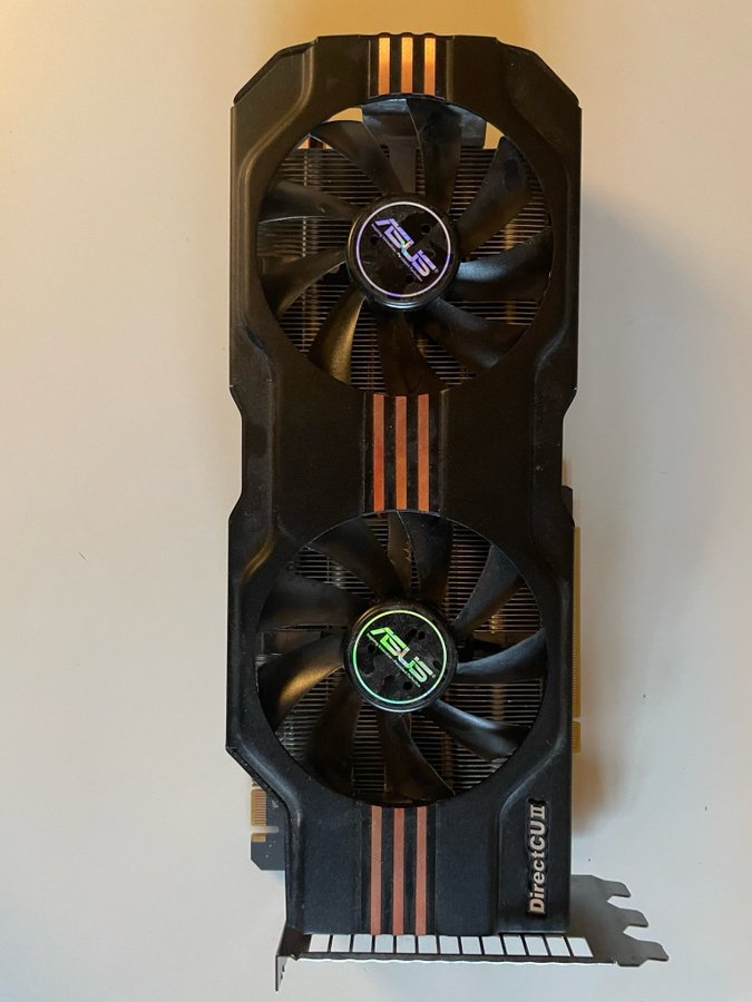 ASUS GeForce GTX 570