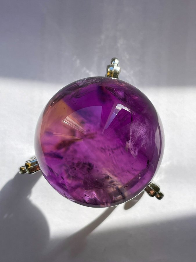 Ametrine och amethyst sphere with Trapiche zones