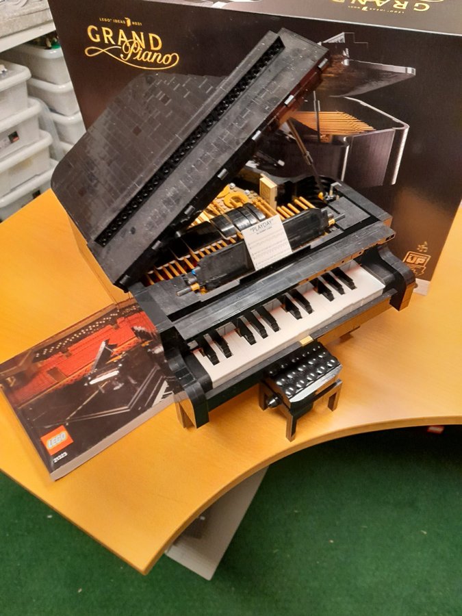 LEGO Ideas Grand Piano 21323