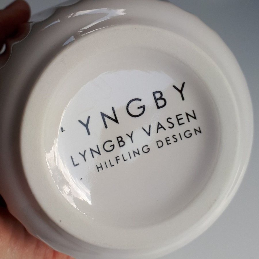 Unused LYNGBY Porcelæn Vase by Hilfling Design 15cm Porslin Vas Porslinsvaser