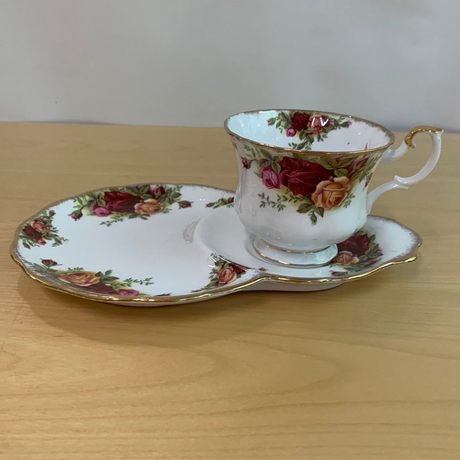 TV kopp Royal Albert Old Country Roses