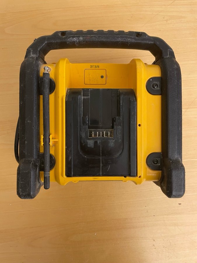 DEWALT Radio