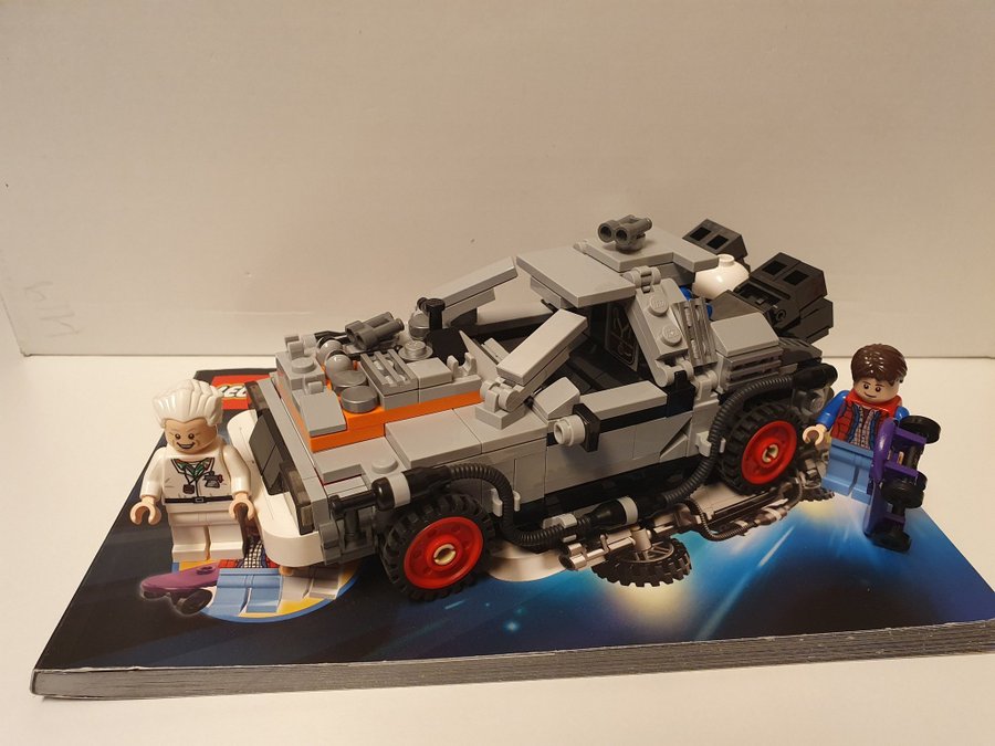 LEGO Ideas 21103 Back to the Future DeLorean, Begagnat