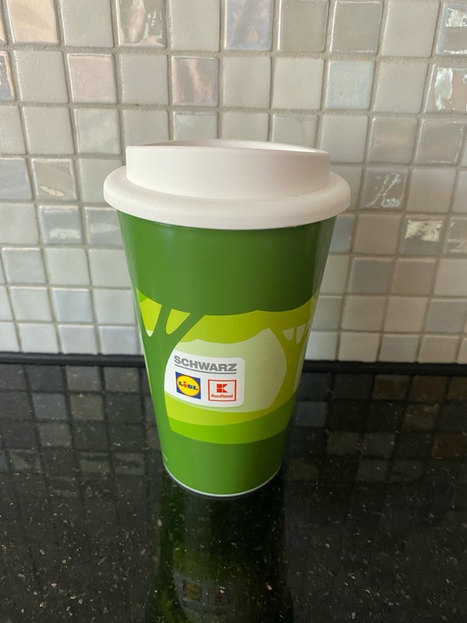 Schwarz Kaffemugg i hård plast