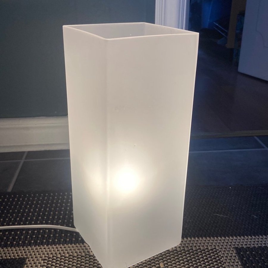 IKEA Grönö Stor bordslampa i frostas glas