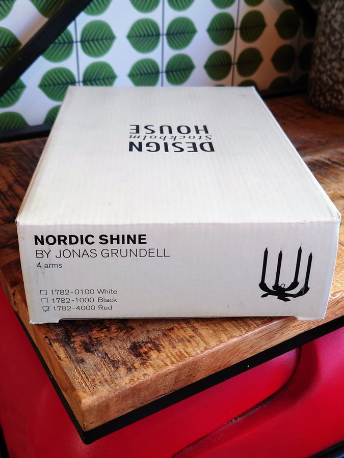 Design House Nordic Light röd ljusstake jul advent med box nyskick