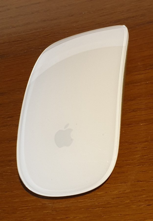 Apple Keyboard och Magic Mouse - OBS! Läs hela annonsen!