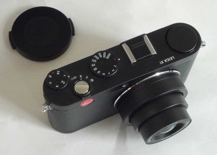 LEICA XI med fast objektiv, LEICA ELMARIT 24mm/2,8 ASPH, mycket bra skick!