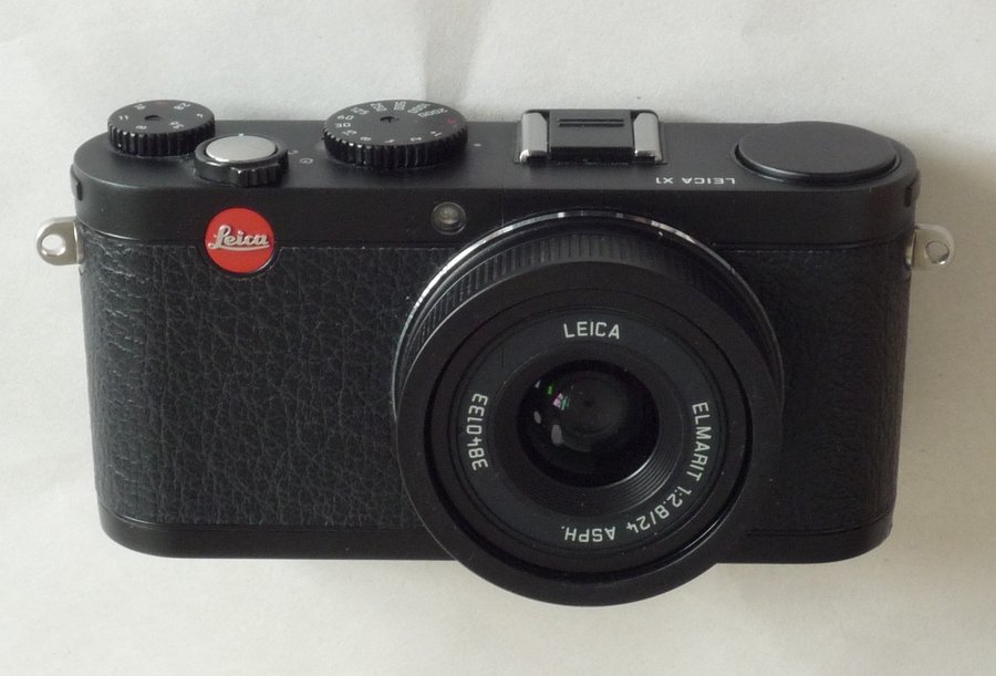 LEICA XI med fast objektiv, LEICA ELMARIT 24mm/2,8 ASPH, mycket bra skick!