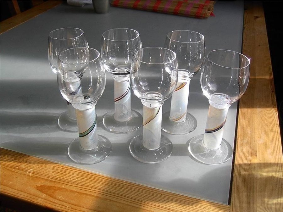 6 st vitvinsglas Rainbow Kosta-Boda Vallien signerade