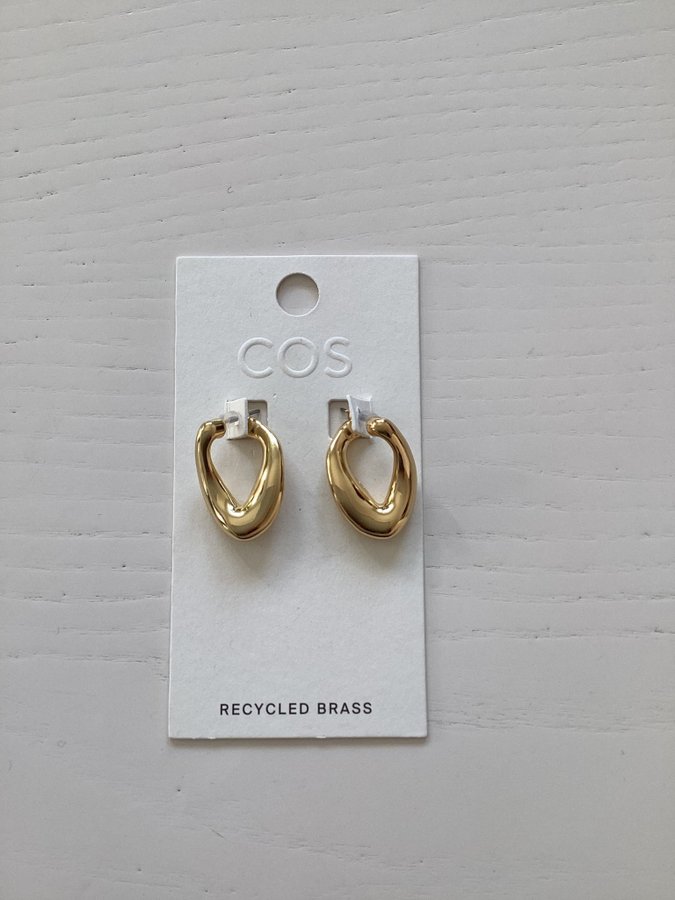 COS Twisted hoops guldfärgade - NYA!