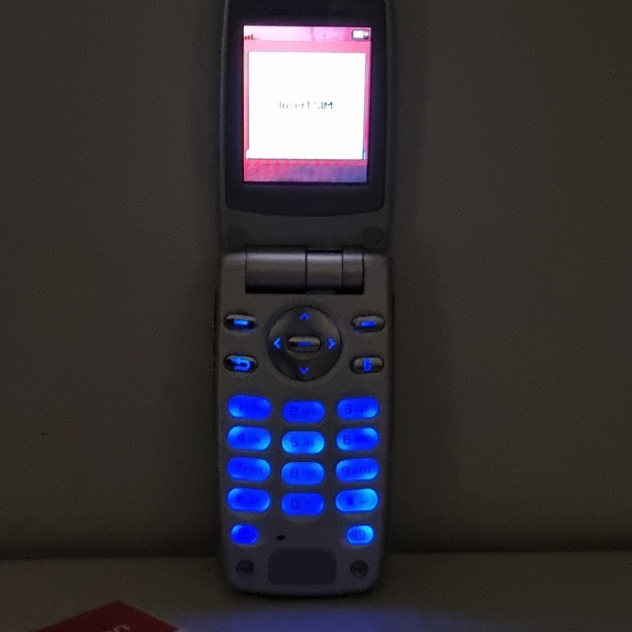 Sony Ericsson Z600 med tillbehör