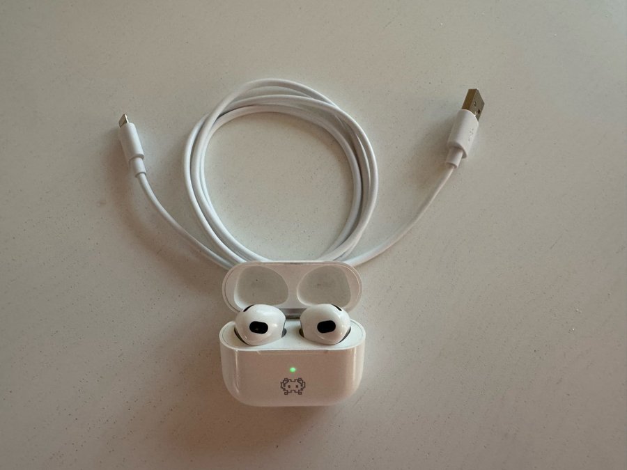 Apple AirPods (3:e generationen)