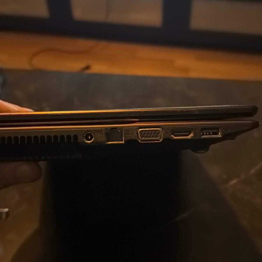 ASUS X53E Laptop