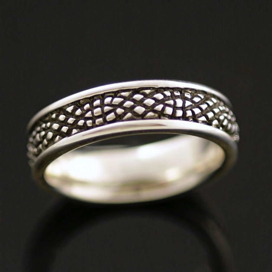 Str 49. Unisex sølv ring. Design af Lene Munthe for George Jensen.