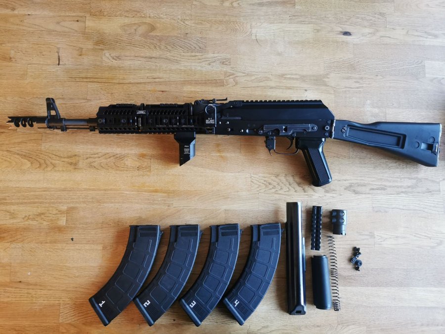 EL ak74m med zenitco delar.