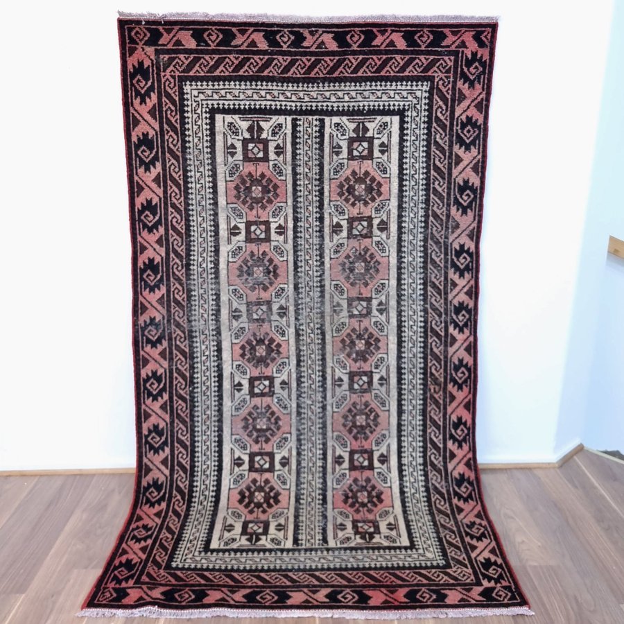 Äkta Vintage matta 200x110 cm - LAGER RENSNING VIA AUKTION