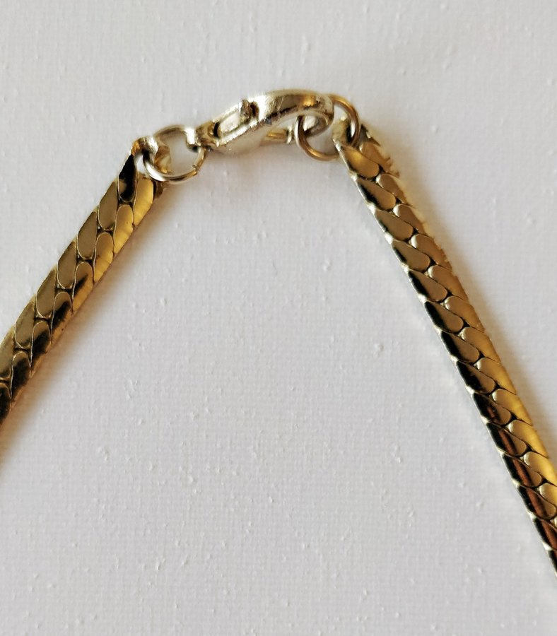 MYCKET FINT ROMANTISKT HALSBAND GULDFÄRGAT METALL PÄRLEMOR INLÄGG STRASS SOM NY