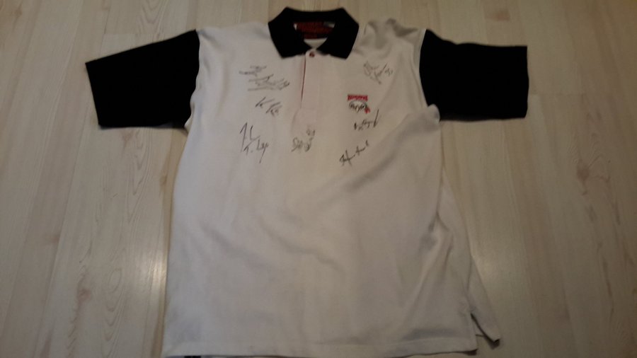 REDHAWKS SPORTS WEAR STORLEK L MED 7 AUTOGRAFER FRÅN BÖRJAN 2000 TALET