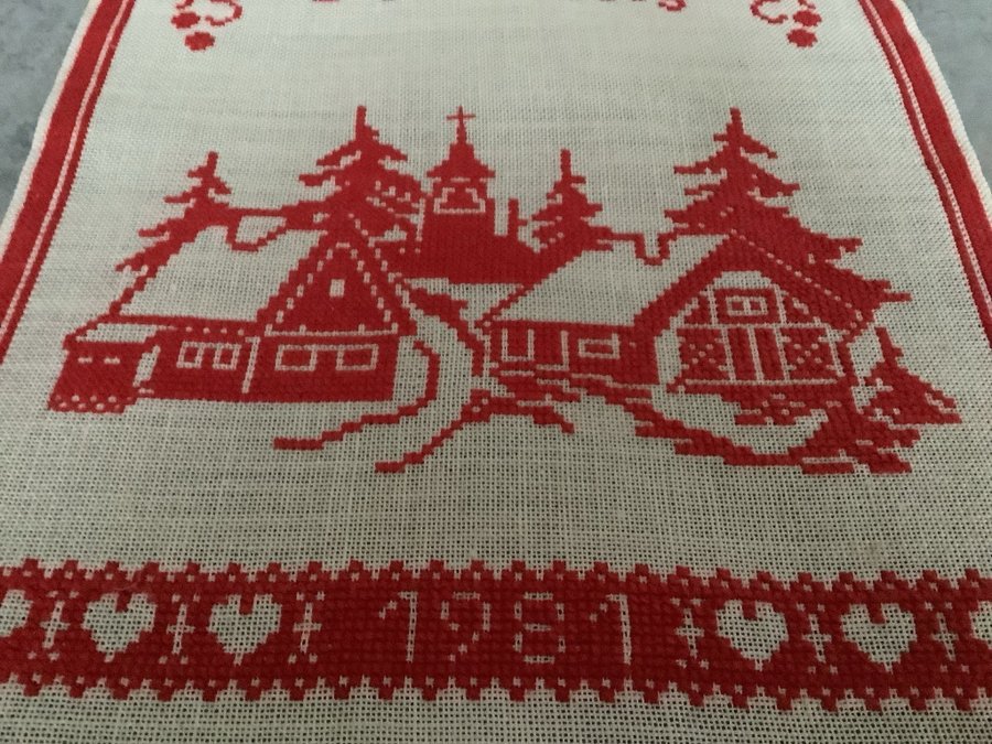 Julbonad ** Handbroderier på linneväv **God helg **1981