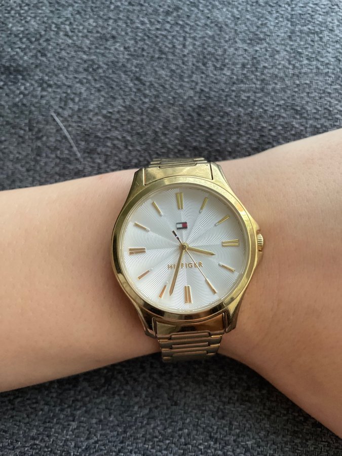 Tommy Hilfiger Lori 1781950 - Guld Damklocka