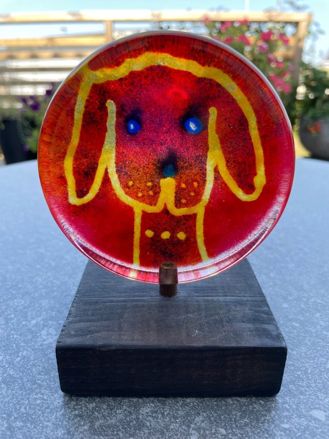 Skulptur glas hund Lindshammars glasbruk signerad