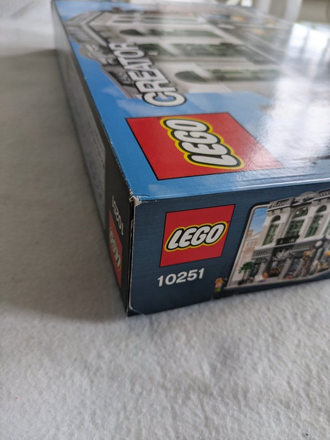 LEGO 10251 - Brick Bank - LEGO CREATOR - oöppnad och förseglad