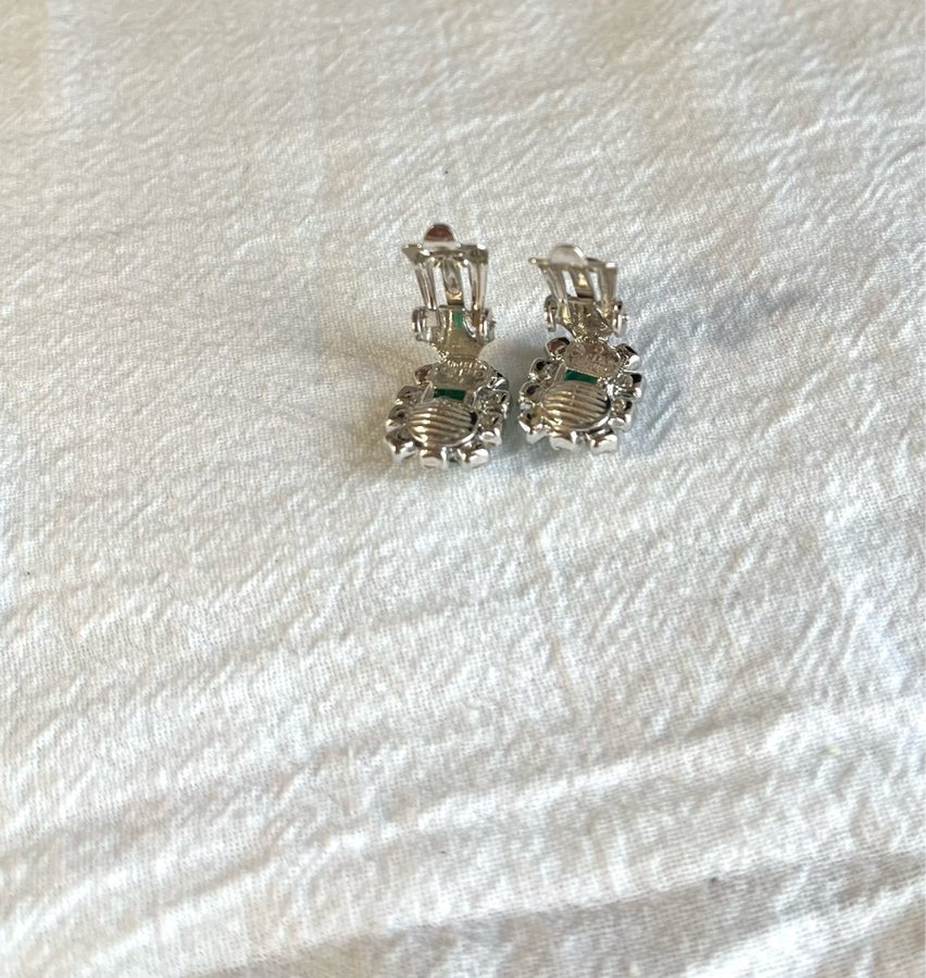 Like new Vintage Christian Dior Emerald Crystal Earrings