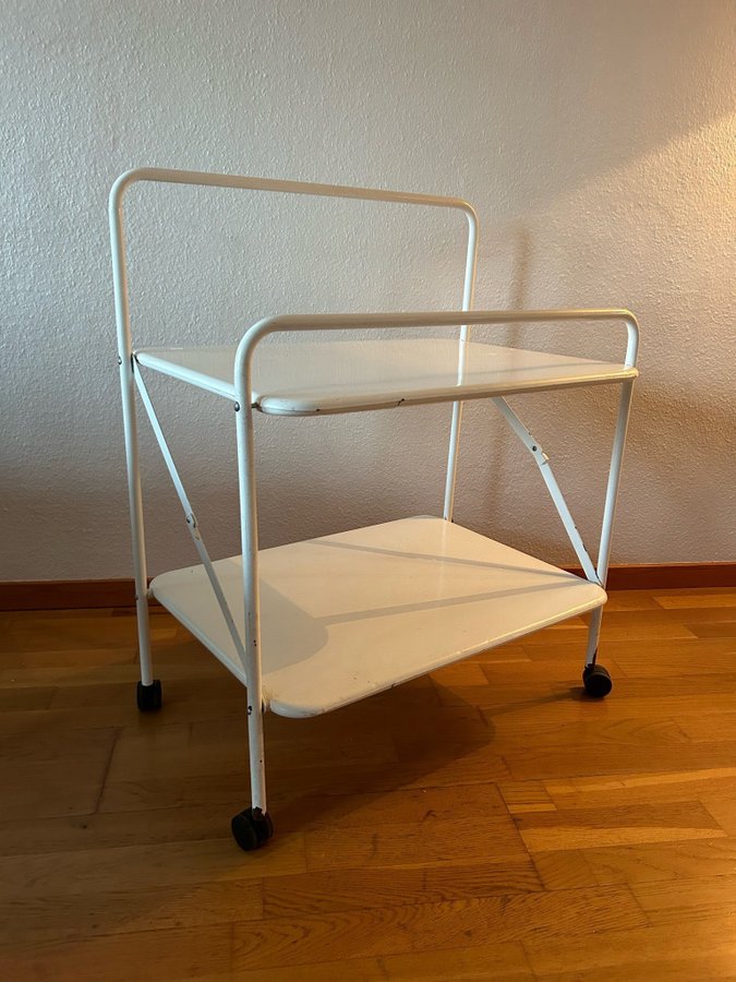 IKEA Vintage Niels Gammelgaard HOFF vagn vitt rullbord serveringsvagn i plåt