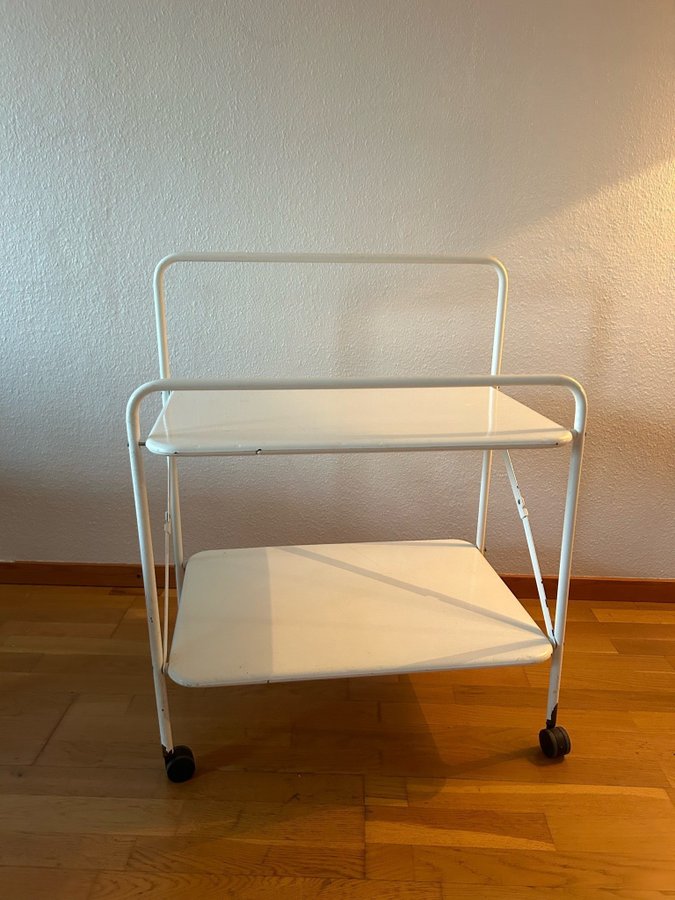 IKEA Vintage Niels Gammelgaard HOFF vagn vitt rullbord serveringsvagn i plåt