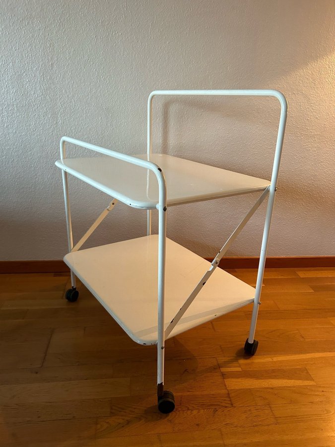 IKEA Vintage Niels Gammelgaard HOFF vagn vitt rullbord serveringsvagn i plåt