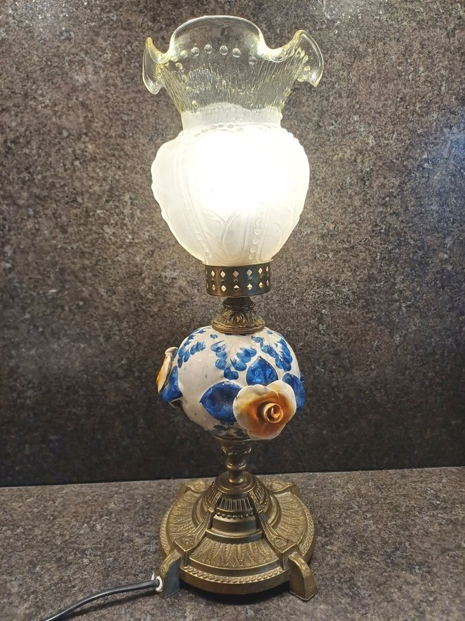 Lampa majolika elfotogen lampa made in Italy sekelskiftstil lantlig romantik