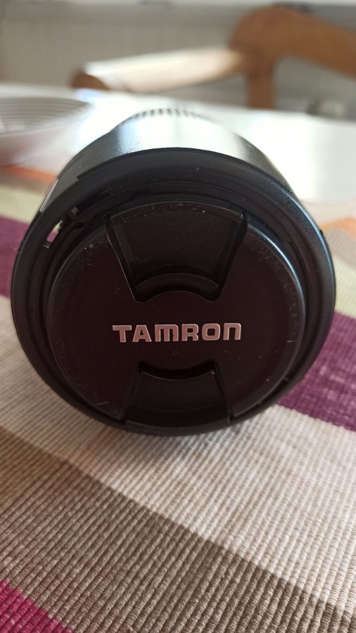 Tamron AF 70-300mm 1:4-5.6 Di LD Macro Objektiv