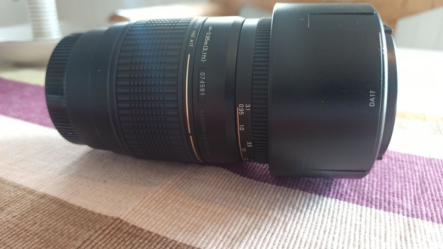 Tamron AF 70-300mm 1:4-5.6 Di LD Macro Objektiv