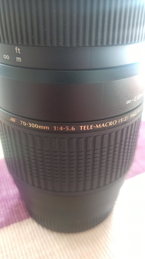 Tamron AF 70-300mm 1:4-5.6 Di LD Macro Objektiv