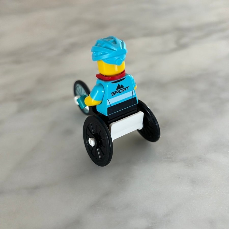 Lego CMF Series 22 - Paralympisk Cyklist 71032