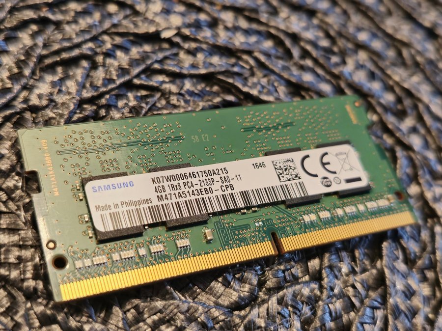 Samsung 4GB 1Rx8 PC4-2133P-SAO-11 RAM