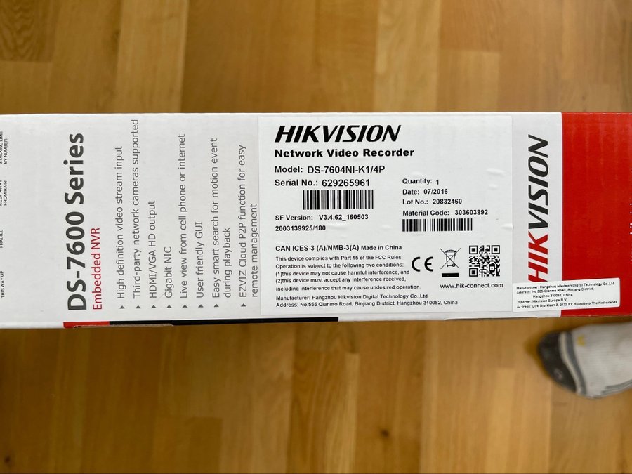 Hikvision DS-7604NI-K1-4P | 4-kanals nätverksvideoinspelare med 4TB HD