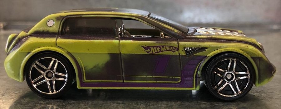 Hot Wheels Unobtainium I Color Shifters 1:64